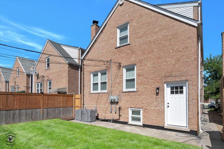 Property Photo: 5244 S Tripp Avenue IL 60632