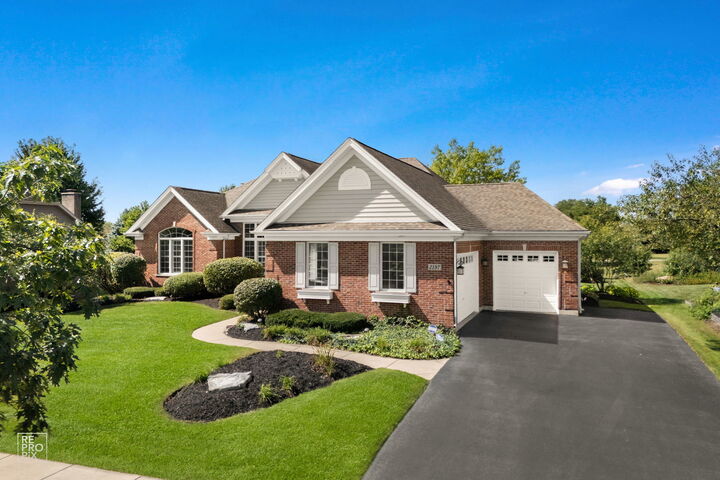 Property Photo:  2197 Fargo Boulevard  IL 60134 