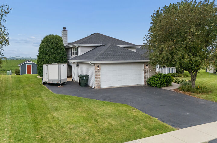 Property Photo: 2715 Centurion Lane IL 60451