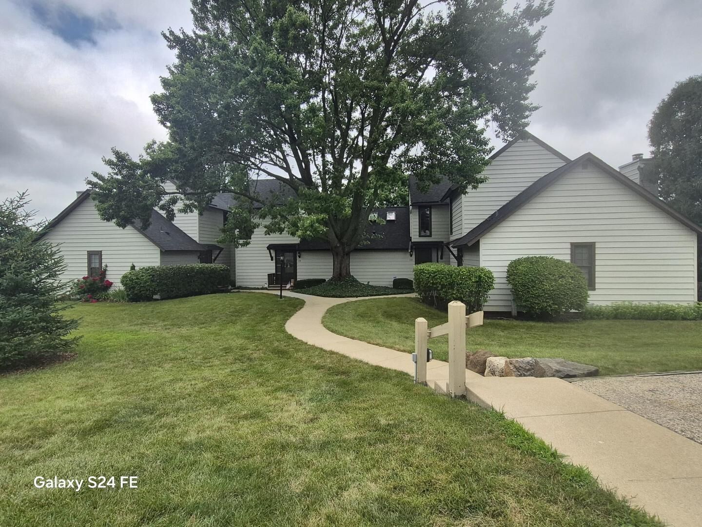 Property Photo: 732 Chandler Road 732 IL 60031