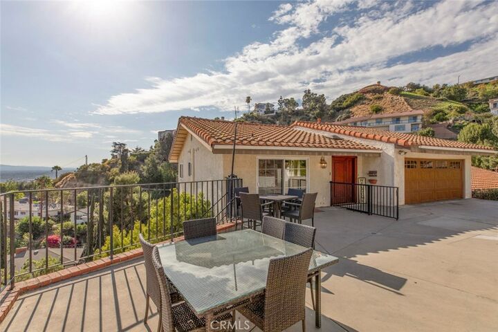 Property Photo: 1218 E Tujunga CA 91501