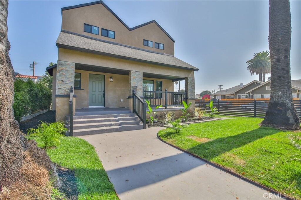 Property Photo:  1301 W 46th  CA 90037 