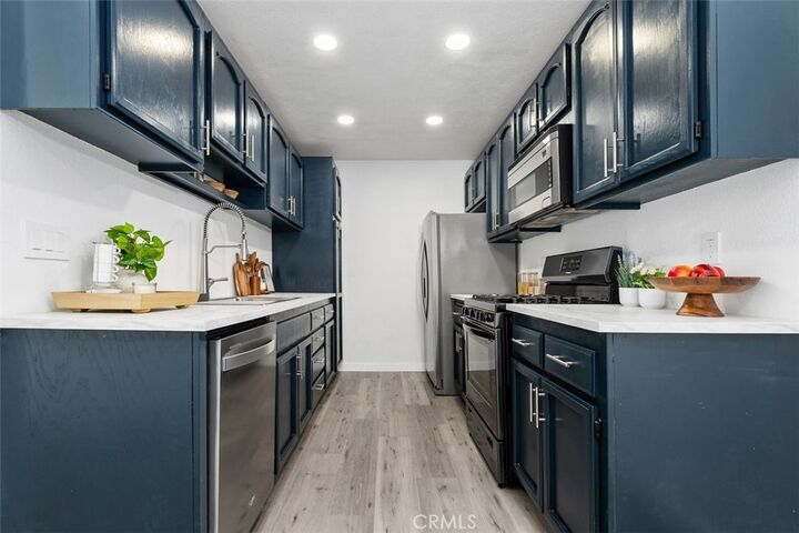 Property Photo: 20553 S Vermont Avenue 6 CA 90502