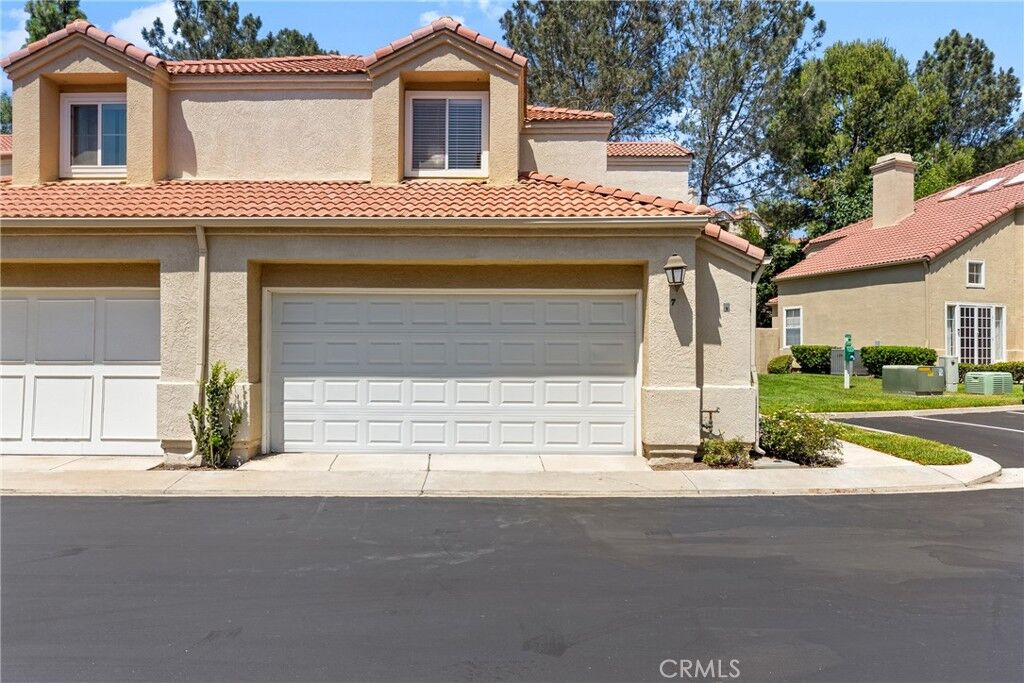Property Photo: 7 Medici CA 92656