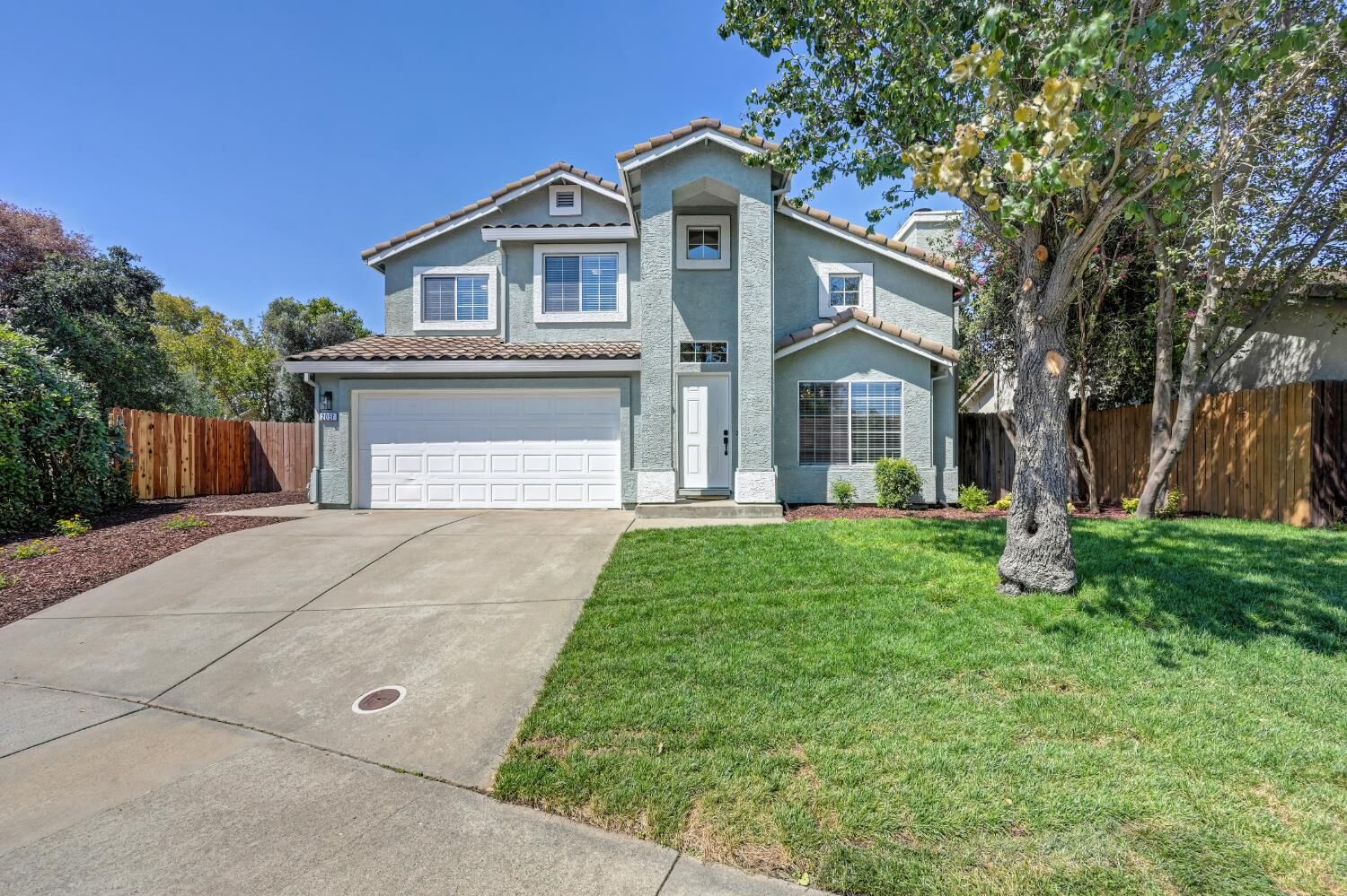 Property Photo: 2051 Beatty Way CA 95747