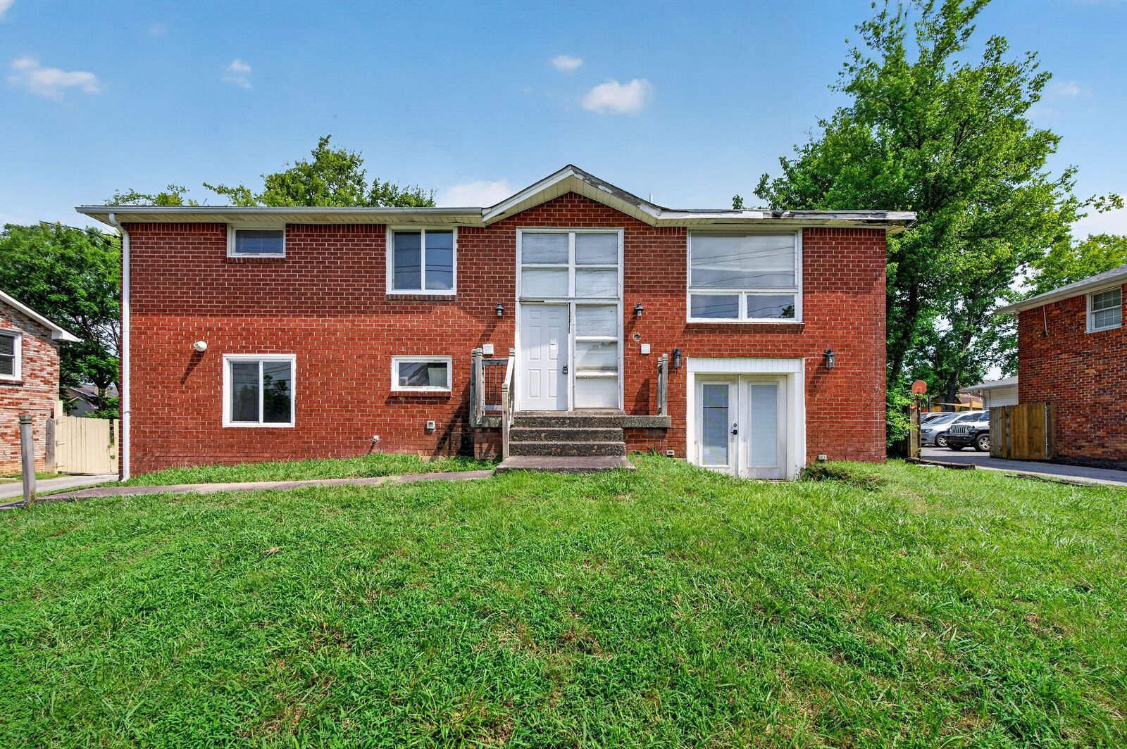 Property Photo:  264 Wallace Rd  TN 37211 