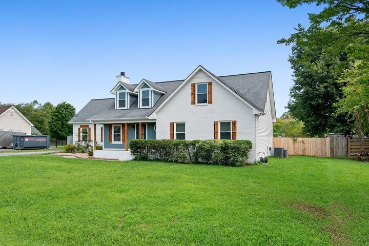 Property Photo: 126 Fall Creek Dr TN 37129