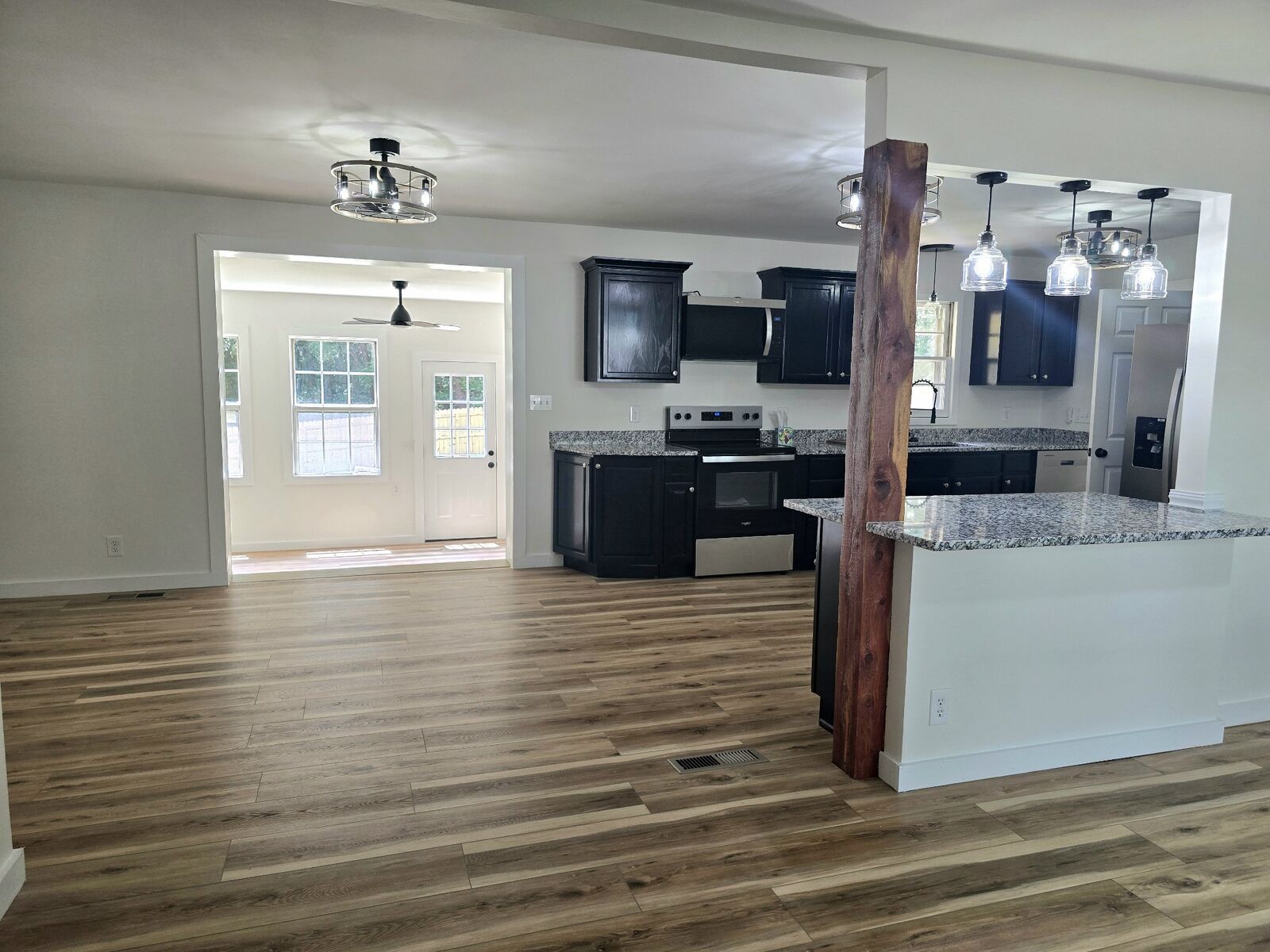 Property Photo:  1606 Hilltop Dr  TN 38464 