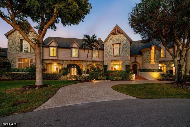 Property Photo: 13960 Blenheim Trail Road FL 33908