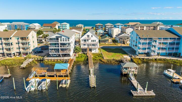 Property Photo:  517 Canal Drive  NC 28428 