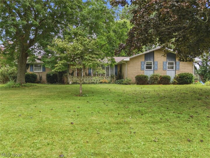 Property Photo:  5266 Glenhaven Avenue  OH 44641 