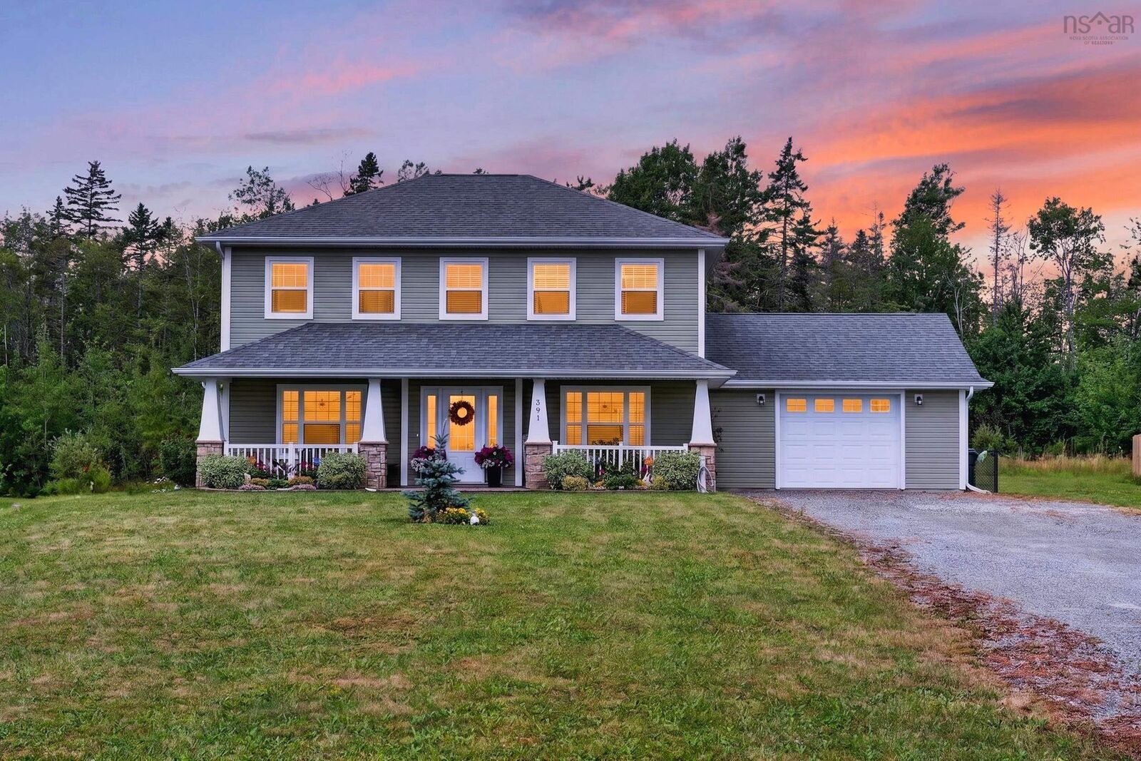 Property Photo:  391 Novak Drive  NS B1R 0B1 