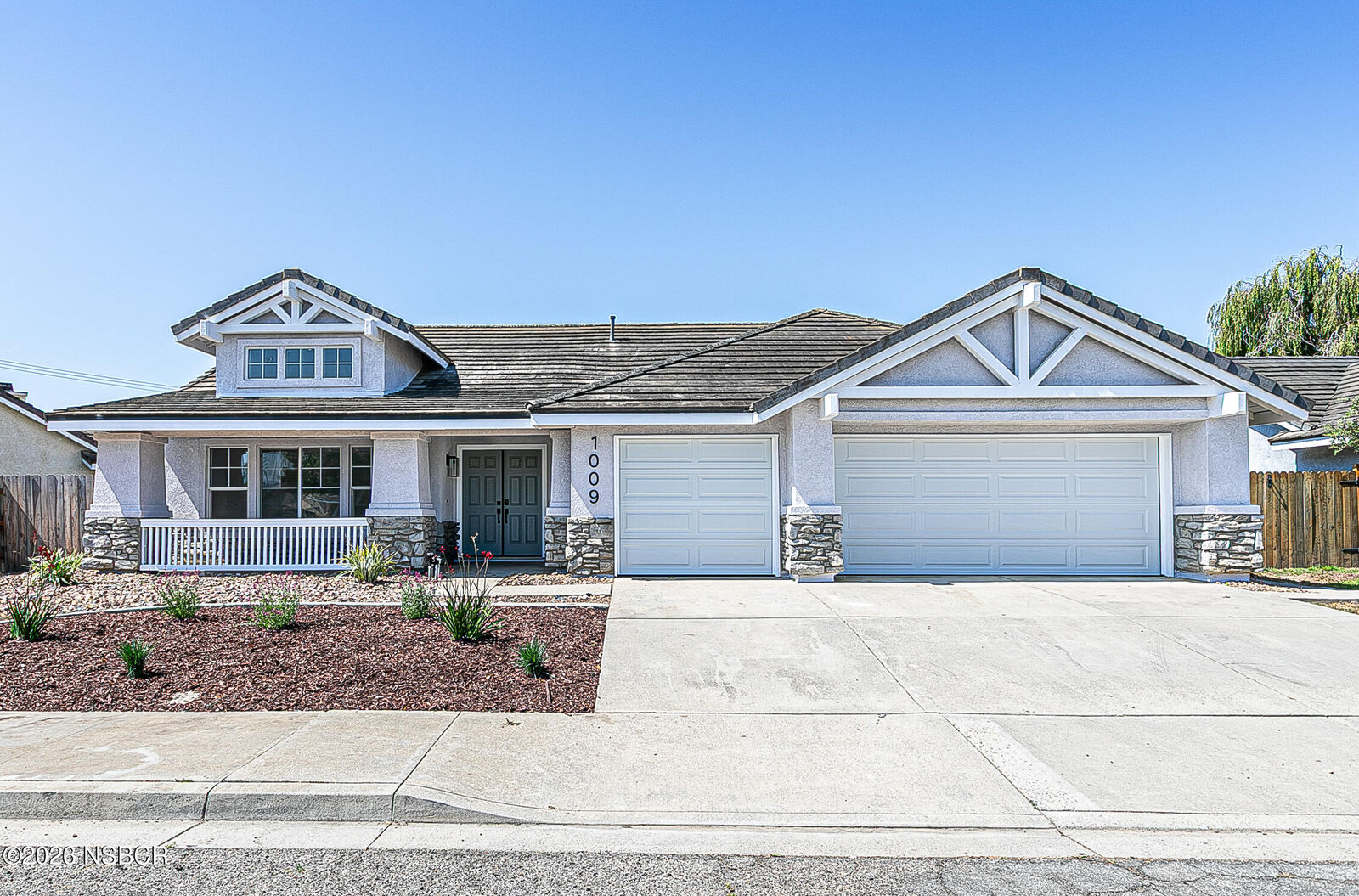 Property Photo:  1009 Armstrong Street  CA 93436 