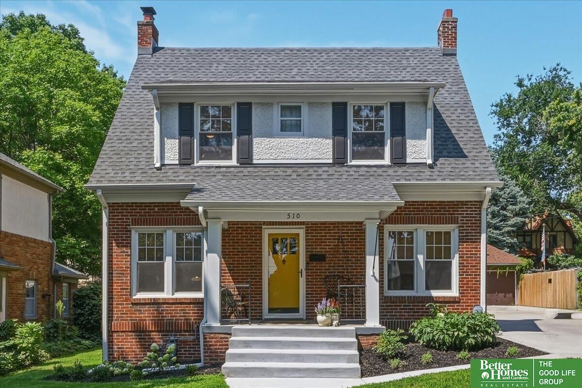Property Photo: 510 S 51st Avenue NE 68106