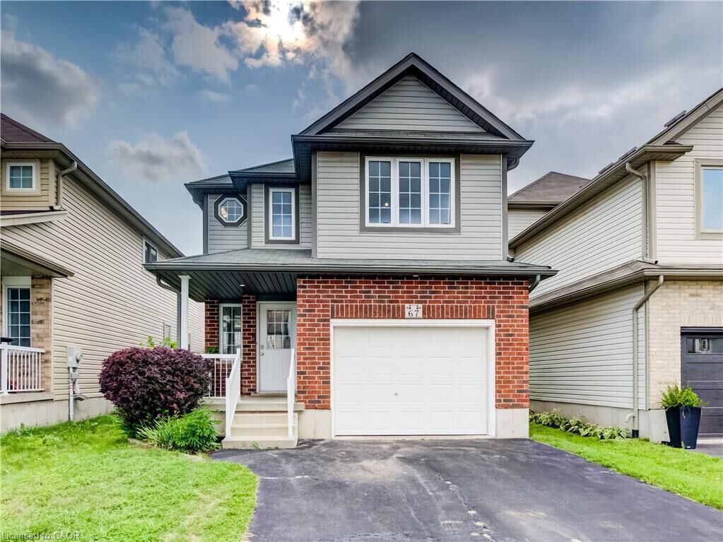 Property Photo:  67 Chantilly Street  ON N2R 1V3 