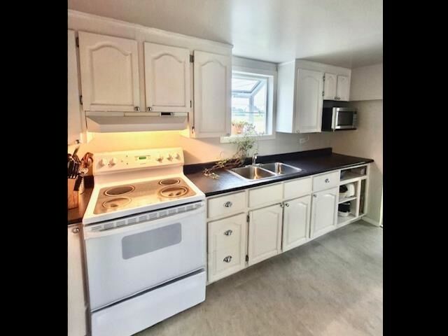 Property Photo:  193 Borden Avenue  PE C0B 1X0 