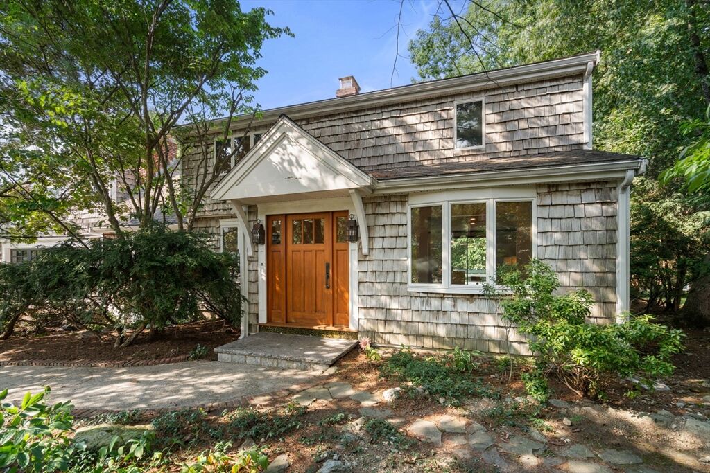 Property Photo:  341 West St  MA 02494 