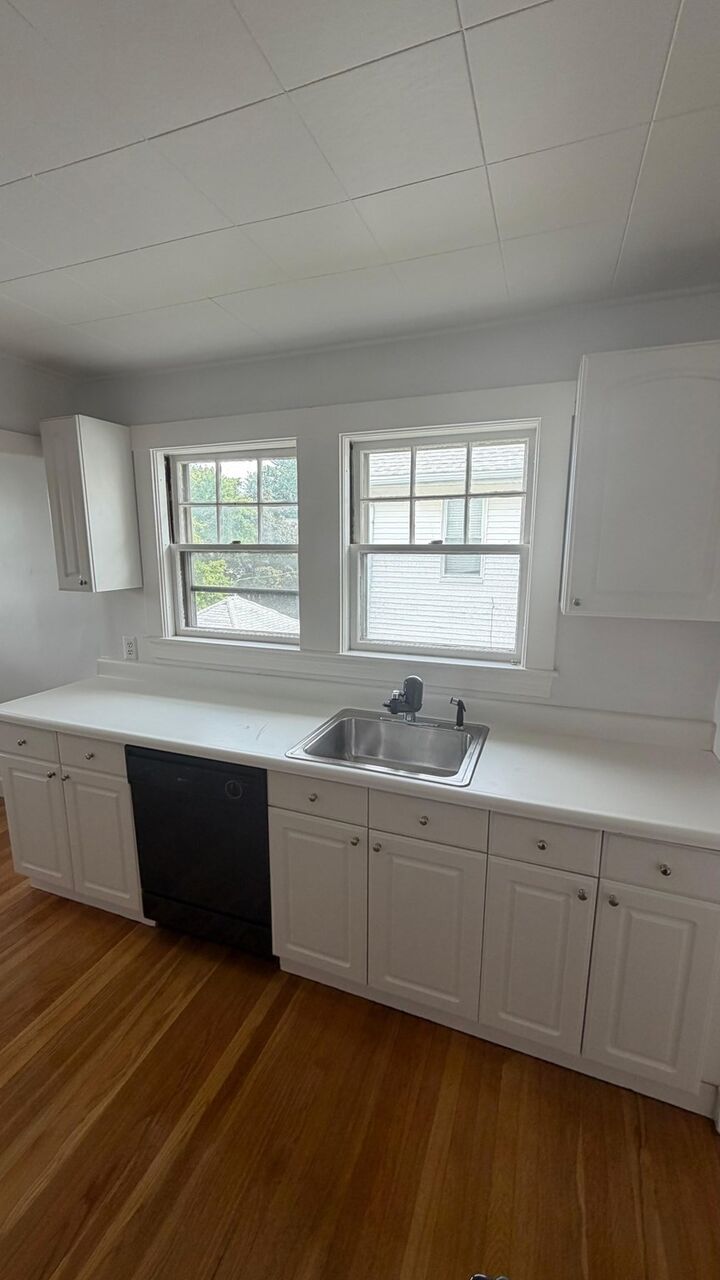 Property Photo:  665 Belmont St 2  MA 02478 