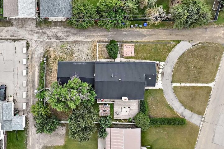 Property Photo:  4609 52 Street  AB T4H 1E8 