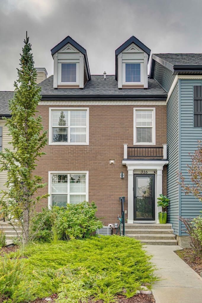 Property Photo:  316 Chaparral Valley Square SE  AB T2X 0T5 