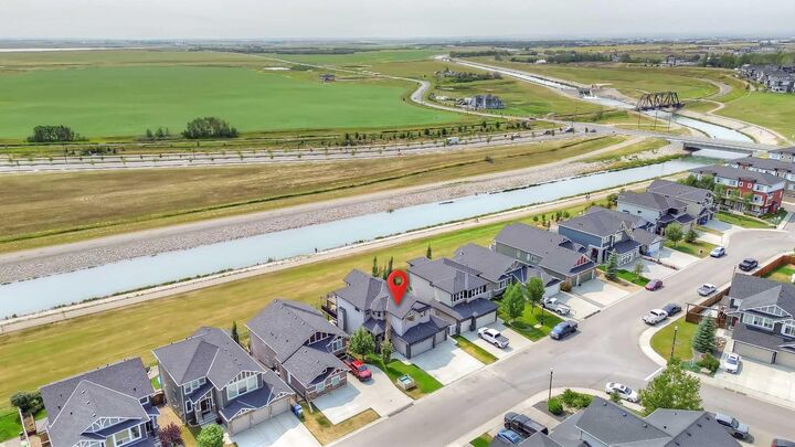 Property Photo: 268 Rainbow Falls Way AB T1X 0T1