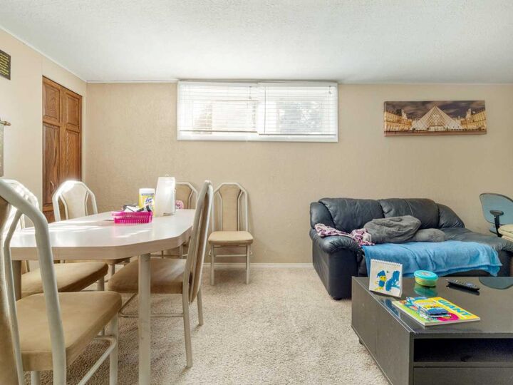 Property Photo: 1131 28A Street S 2 AB T1K 2W6