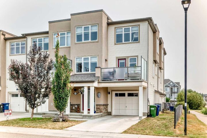 136 Windford Grove SW — photo 1