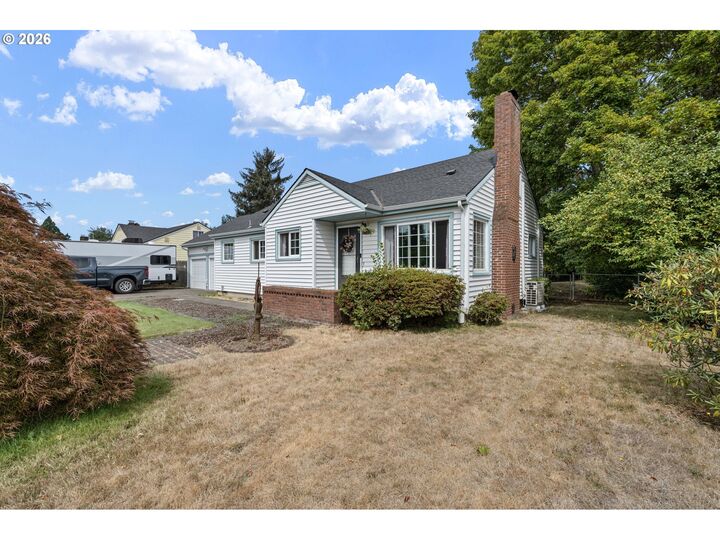 Property Photo: 4027 Concord St OR 97402