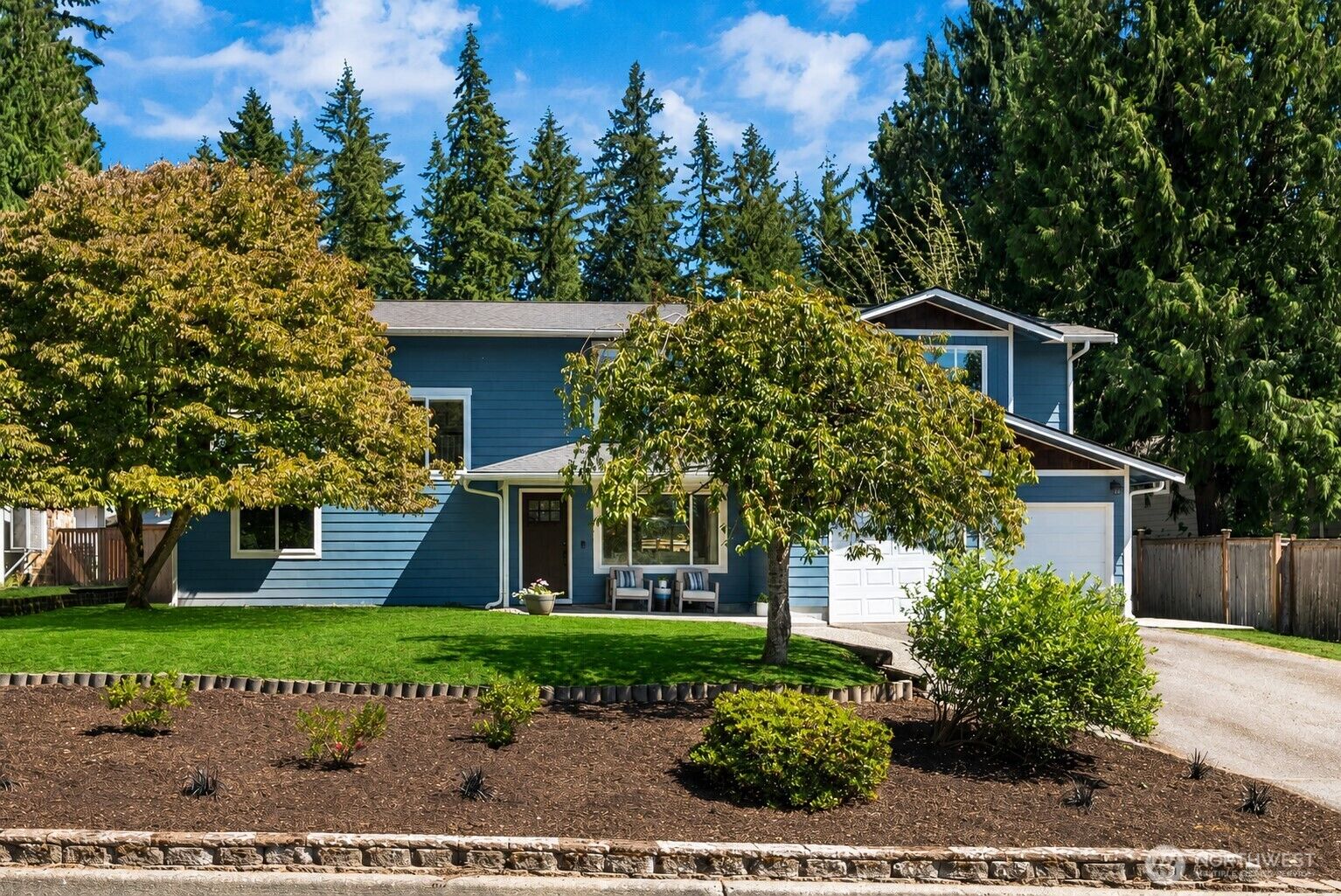 Property Photo:  9210  171st Avenue NE  WA 98052 