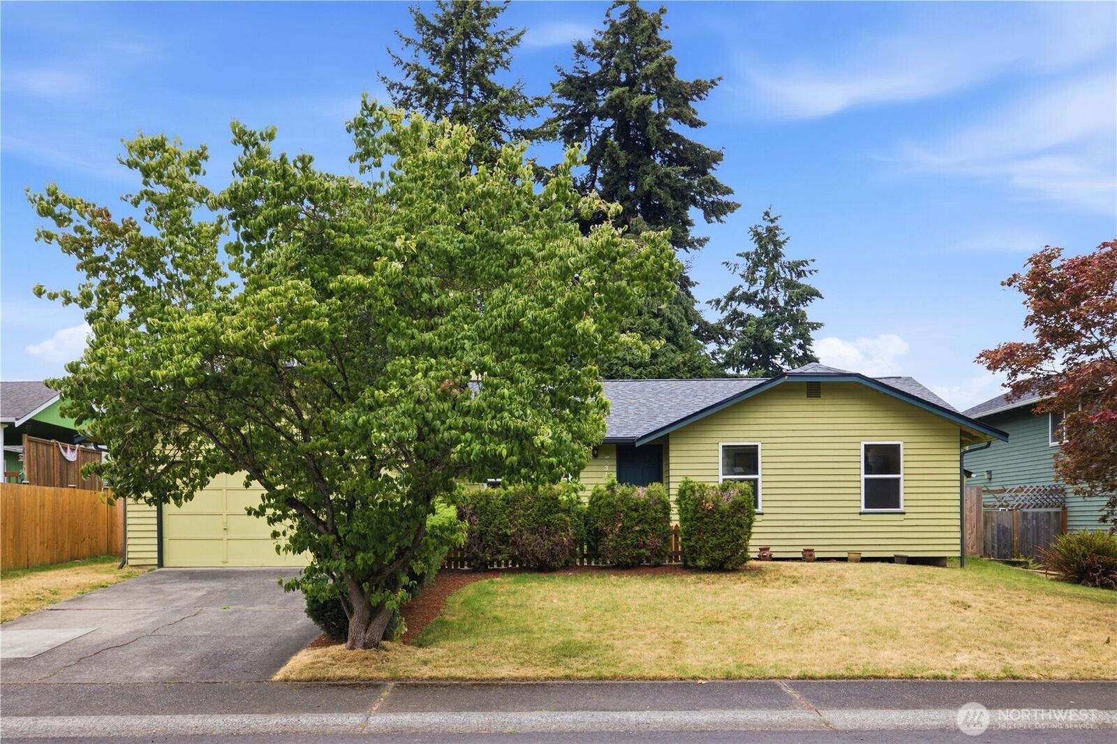 Property Photo: 35311 19th Avenue SW WA 98023