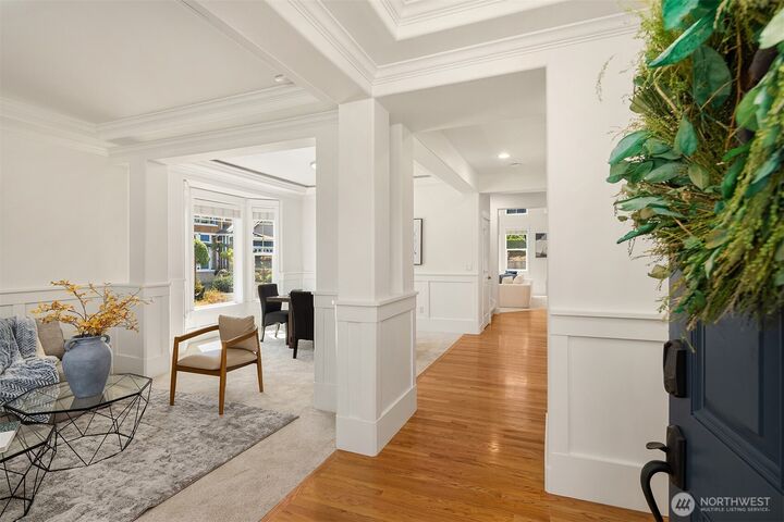 Property Photo: 1315 Redmond Place NE WA 98056
