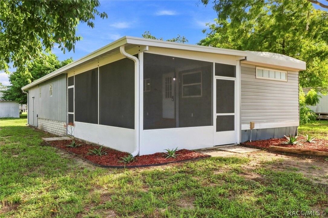 Property Photo: 16137 Lauderdale Street FL 34604