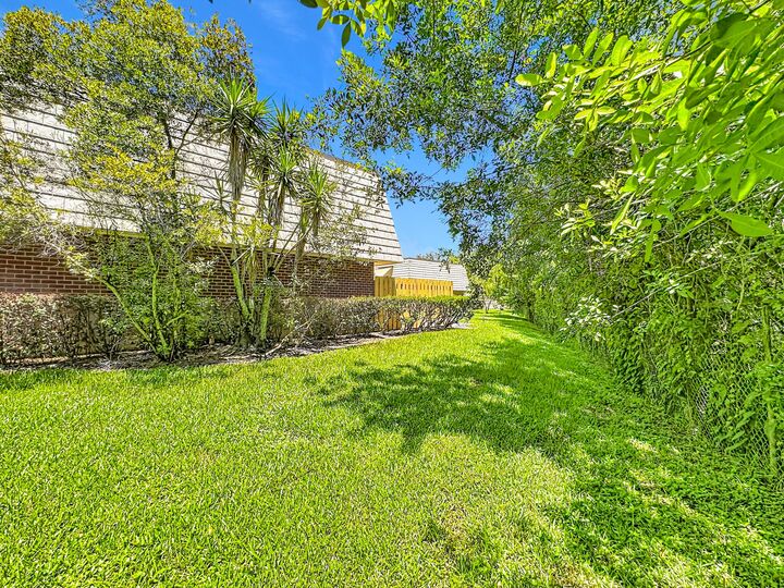 Property Photo: 3192 SE Brook Street FL 34997