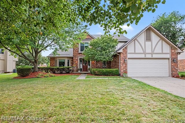 Property Photo:  29681 English Way  MI 48377 