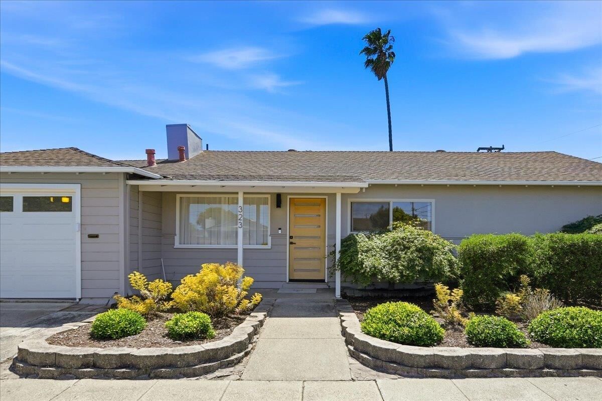 Property Photo: 323 Hiller Street CA 94002