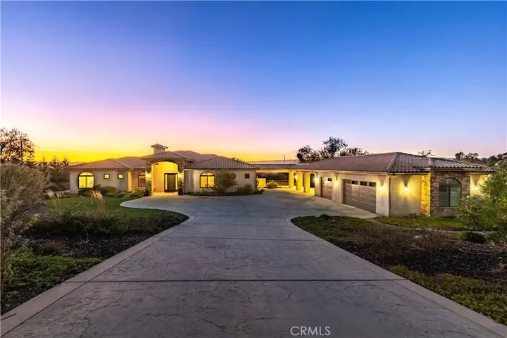 Property Photo:  1110 Burnt Rock Way  CA 93465 
