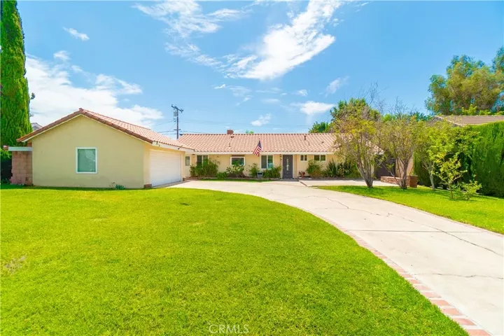 Property Photo: 702 E Cumberland CA 92865