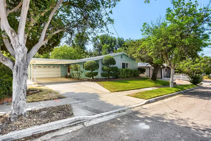 Property Photo:  7169 Ballinger Ave  CA 92119 
