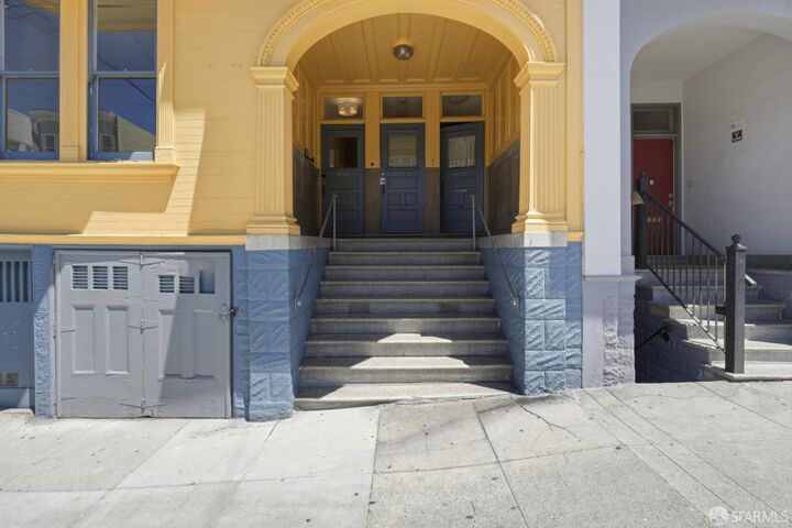 Property Photo:  2112-2116 Mason Street  CA 94133 