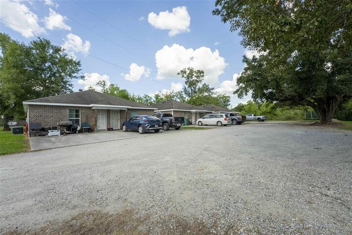 Property Photo:  918 Brady Street  LA 70663 
