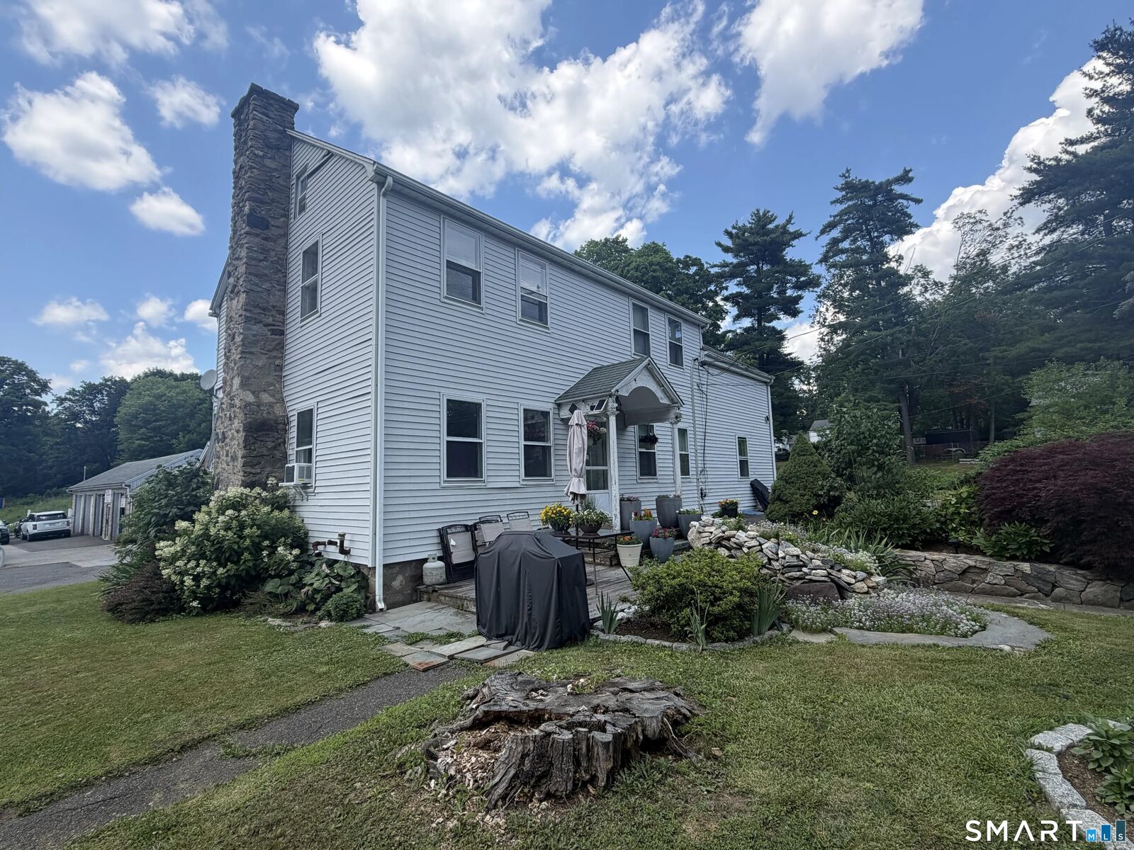 Property Photo: 17 Erskine Road CT 06903