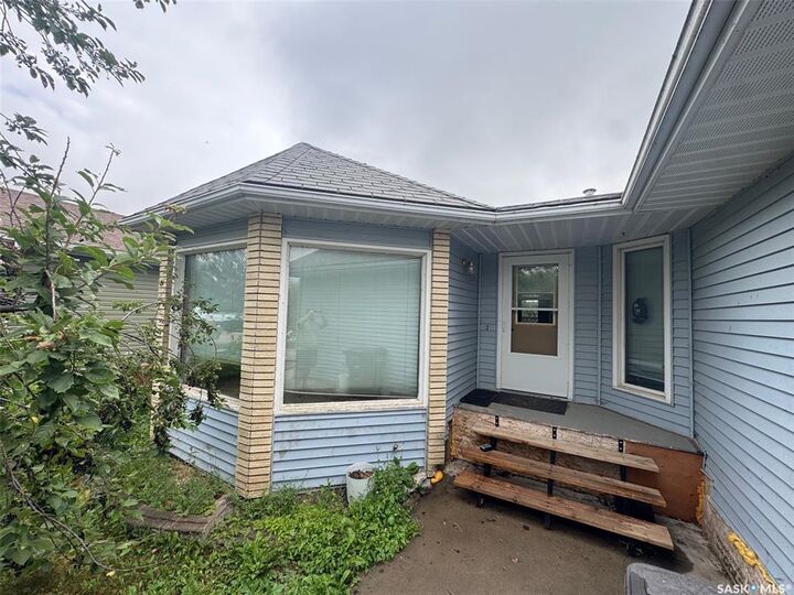 Property Photo: 303 1st Avenue N SK S0K 2Z0