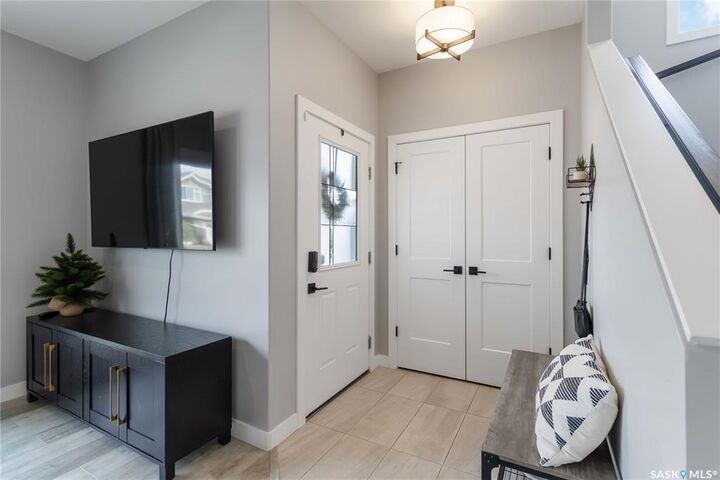 Property Photo:  238 Dubois Crescent  SK S7V 0R3 