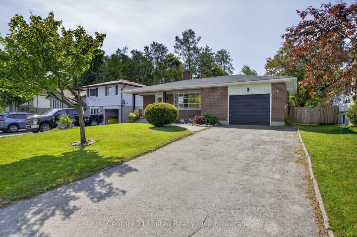 Property Photo:  1169 Danita Boulevard  ON K9J 7J9 