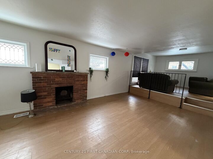 Property Photo:  14 Craig Street  ON N6C 1E8 