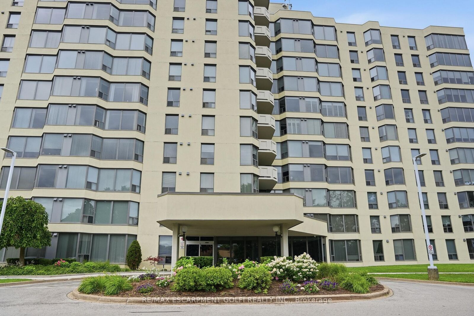 Property Photo:  81 Scott Street 806  ON L2N 7L5 