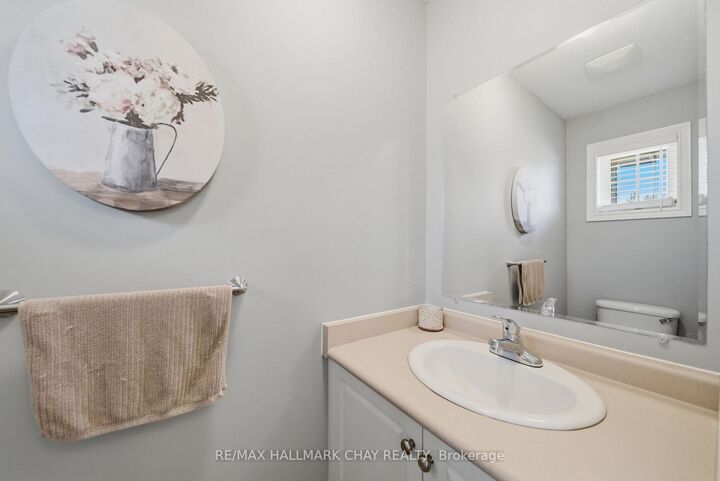 46 Michelle Drive — photo 1