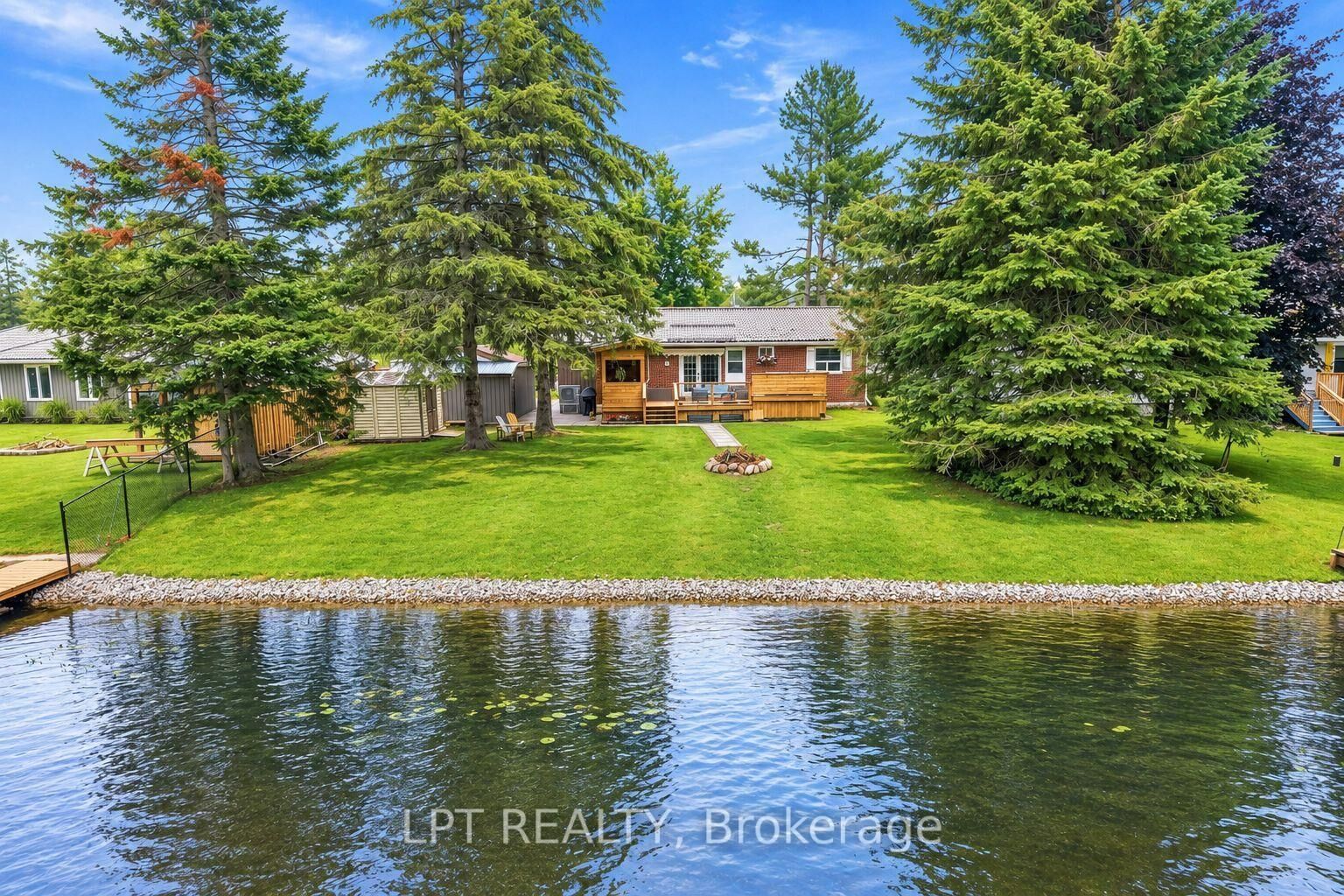 Property Photo: 2628 Westshore Crescent ON L3V 0V8