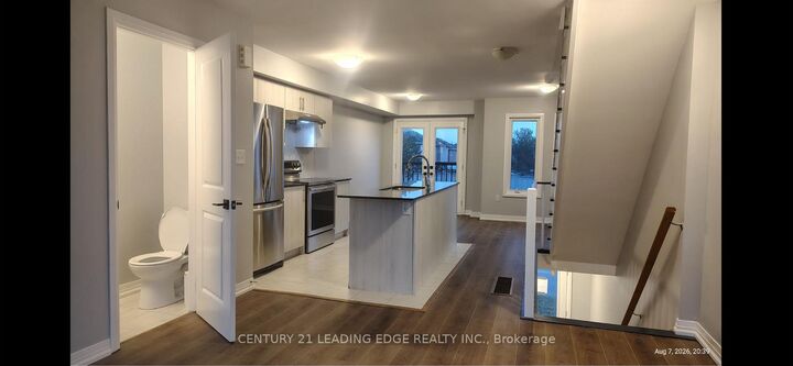Property Photo: 109 Fairlane Avenue S ON L9J 0M5