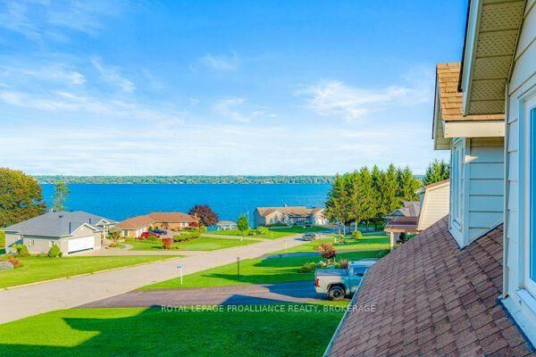Property Photo: 1102 Burnside Drive ON K6V 5T1